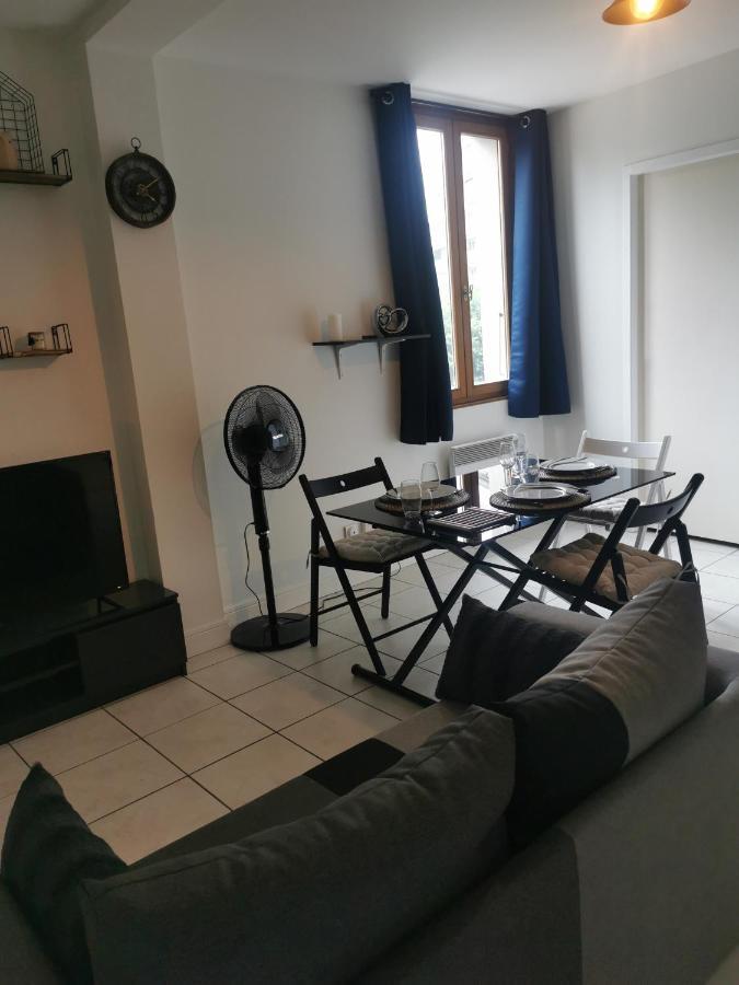 Charmant Appartement A 1 Minute Du Lac อานซี ภายนอก รูปภาพ