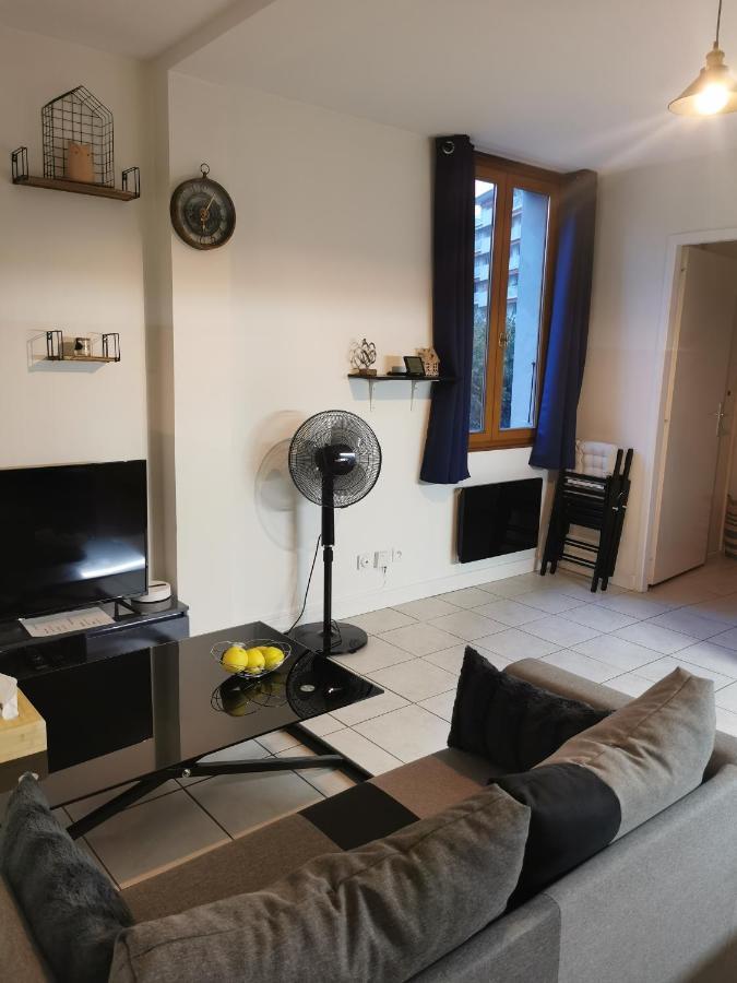 Charmant Appartement A 1 Minute Du Lac อานซี ภายนอก รูปภาพ