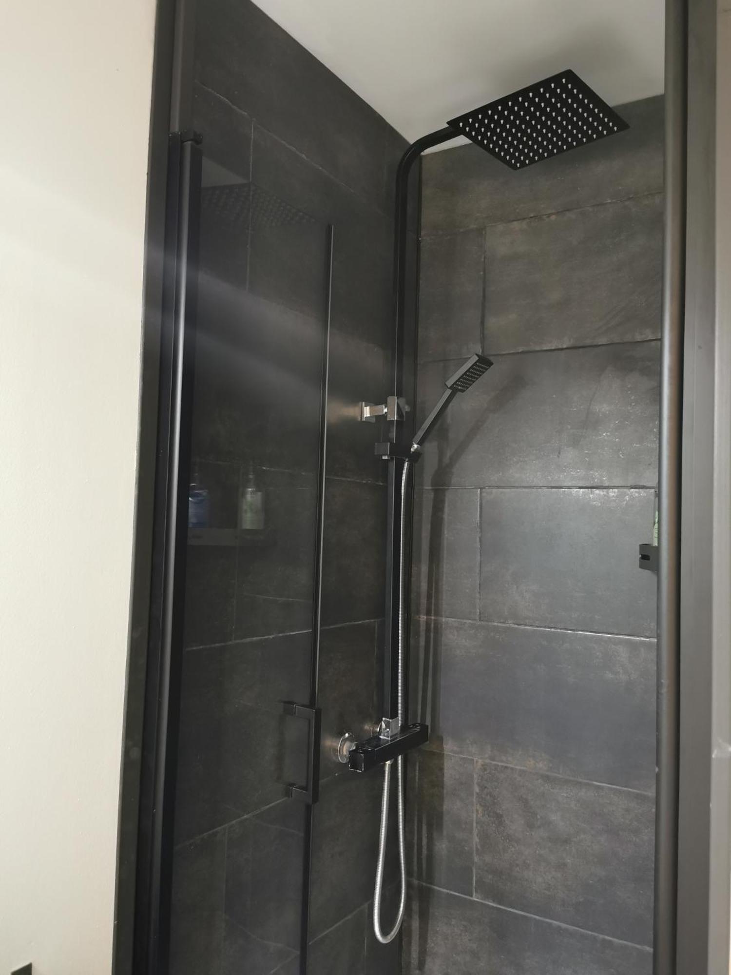 Charmant Appartement A 1 Minute Du Lac อานซี ภายนอก รูปภาพ