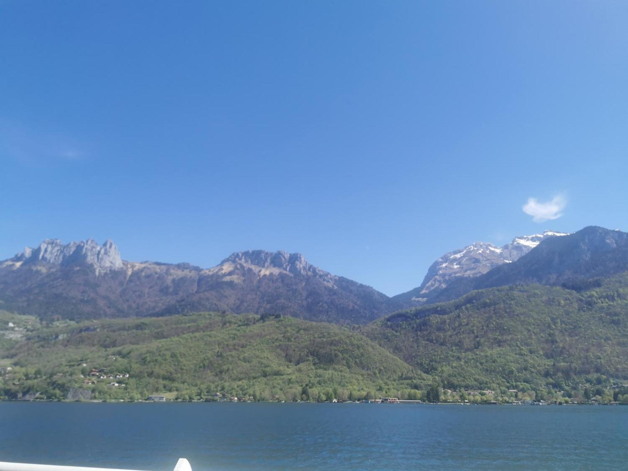 Charmant Appartement A 1 Minute Du Lac อานซี ภายนอก รูปภาพ